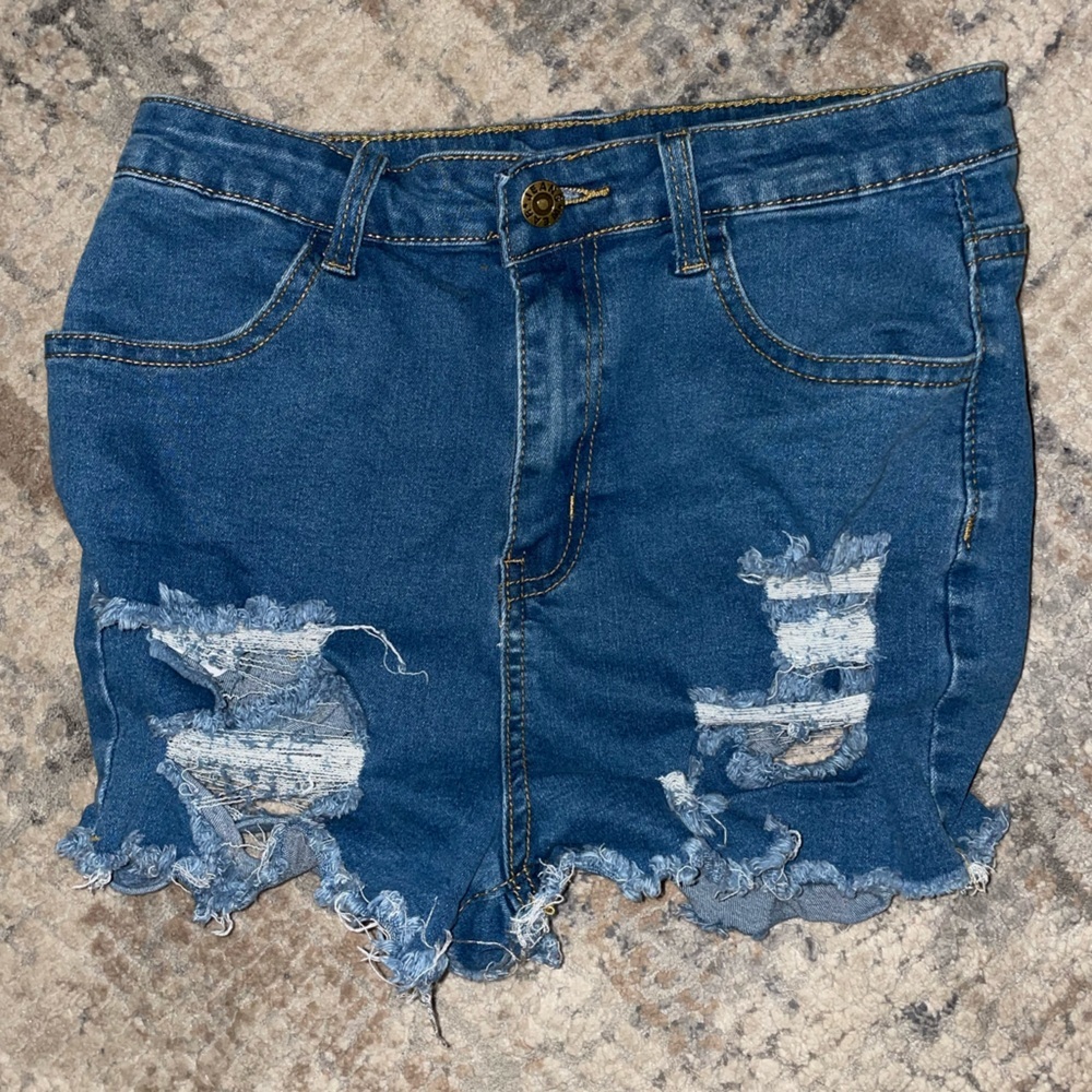 SHEIN distressed denim shorts size small (4)